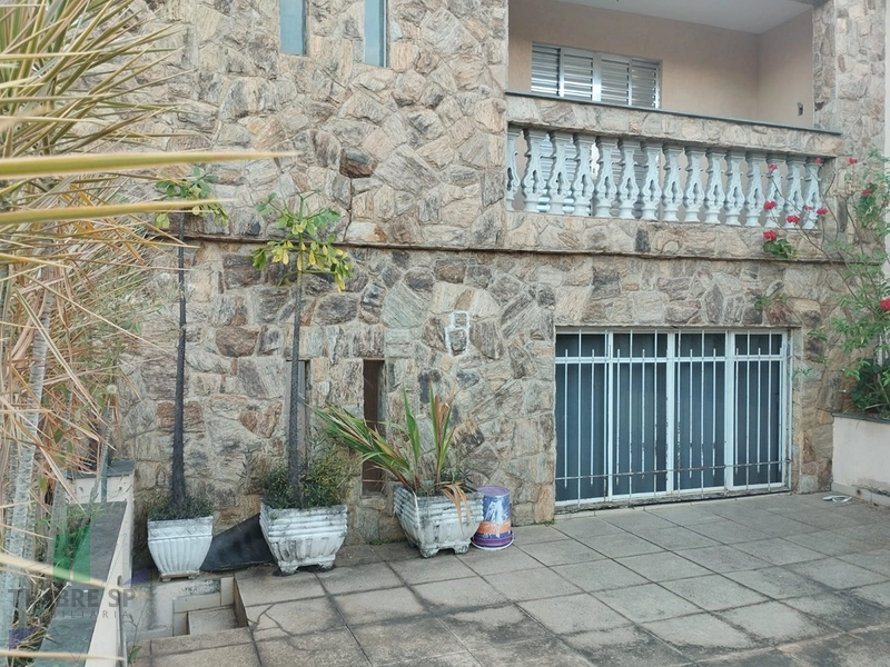 excelente casa na Santa Mônica : 1ª foto da galeria de imagens do imóvel