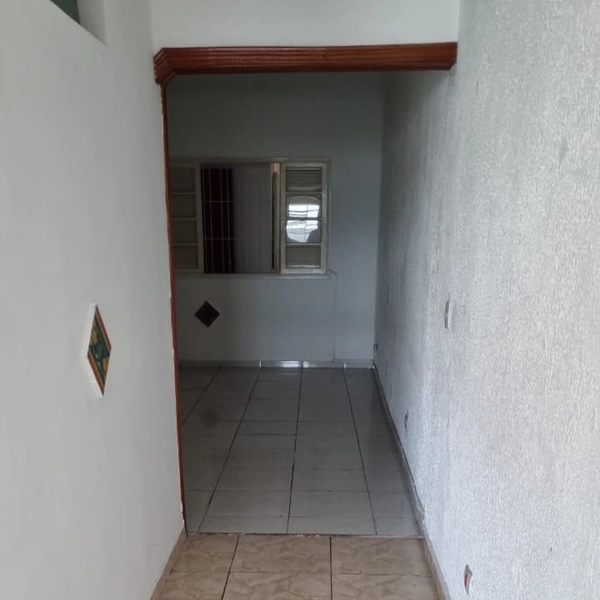 Casa no subsolo com 3 dormitórios: 10ª foto da galeria de imagens do imóvel