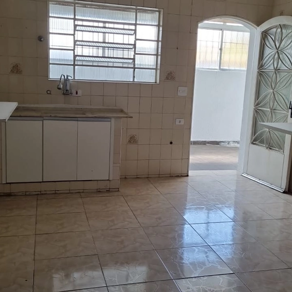 Casa no subsolo com 3 dormitórios: 6ª foto da galeria de imagens do imóvel