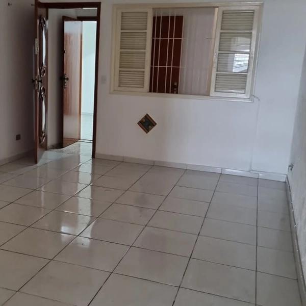 Casa no subsolo com 3 dormitórios: 5ª foto da galeria de imagens do imóvel