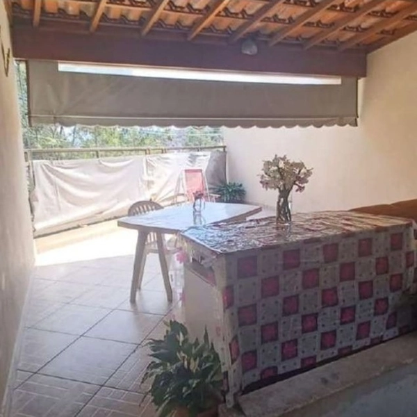 Casa com quintal amplo: 2ª foto da galeria de imagens do imóvel