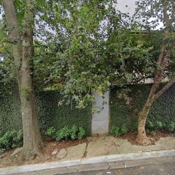 Casa com quintal amplo: 4ª foto da galeria de imagens do imóvel