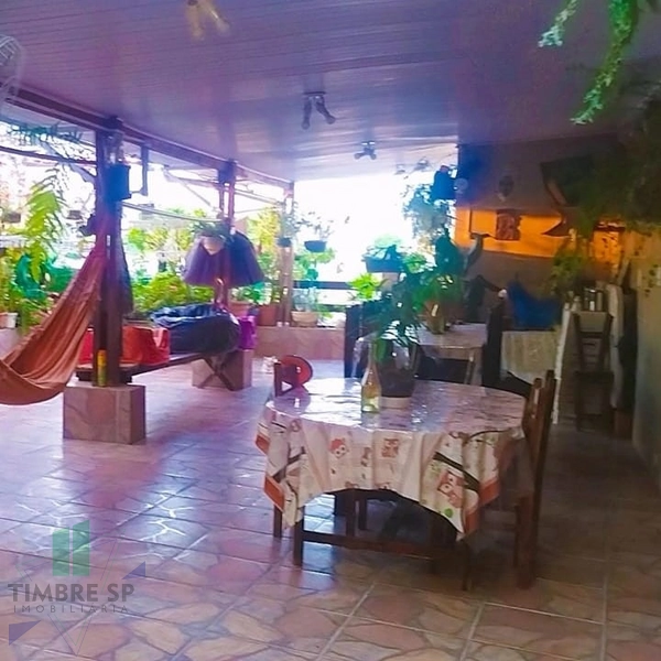 Casa ampla e bem localizada: 4ª foto da galeria de imagens do imóvel