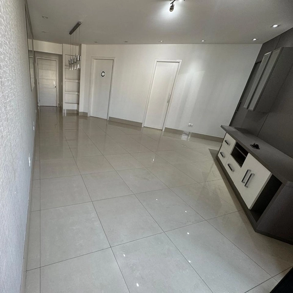 Espaçoso apartamento em Santana: 3ª foto da galeria de imagens do imóvel