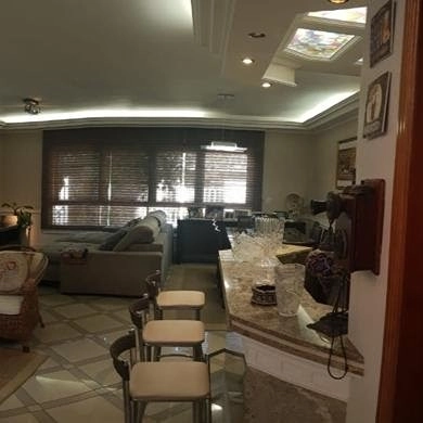 Casa incrível no Conjunto Residencial Santa Terezinha: 3ª foto da galeria de imagens do imóvel