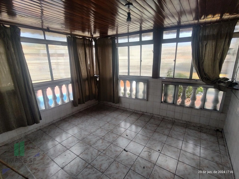 Casa Ampla com 3 Dormitórios e Salão: 2ª foto da galeria de imagens do imóvel