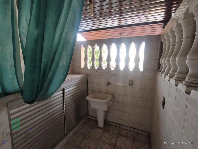 Casa Ampla com 3 Dormitórios e Salão: 38ª foto da galeria de imagens do imóvel