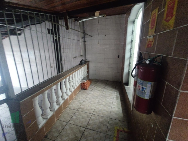 Casa Ampla com 3 Dormitórios e Salão: 35ª foto da galeria de imagens do imóvel