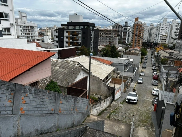 Terreno de 225 m² no Centro: 4ª foto da galeria de imagens do imóvel
