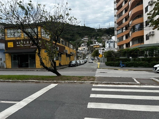 Terreno de 225 m² no Centro: 7ª foto da galeria de imagens do imóvel