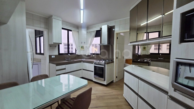 Apartamento de 135 m² com 3 quartos sendo 1 suíte no Centro: 6ª foto da galeria de imagens do imóvel