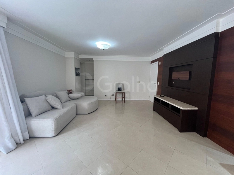 Apartamento de 278 m² com 2 suítes no Centro: 3ª foto da galeria de imagens do imóvel
