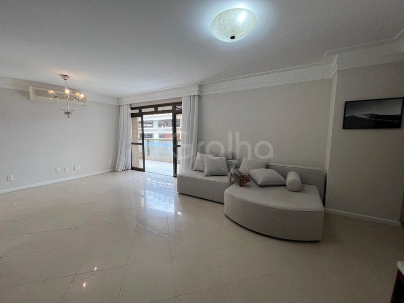 Apartamento de 278 m² com 2 suítes no Centro: 2ª foto da galeria de imagens do imóvel