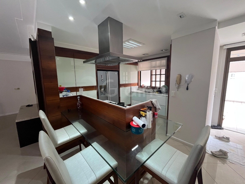 Apartamento de 278 m² com 2 suítes no Centro: 13ª foto da galeria de imagens do imóvel