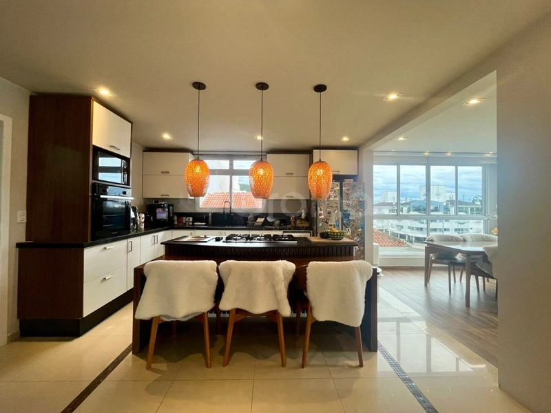 Cobertura de 196m² com 3 dormitórios e Jurerê: 10ª foto da galeria de imagens do imóvel