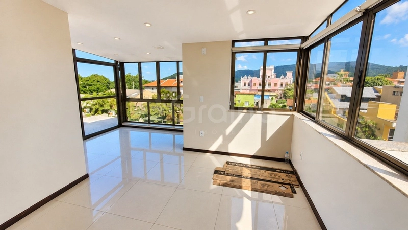 Cobertura de 117m² com 3 quartos na Lagoa da Conceição: 2ª foto da galeria de imagens do imóvel