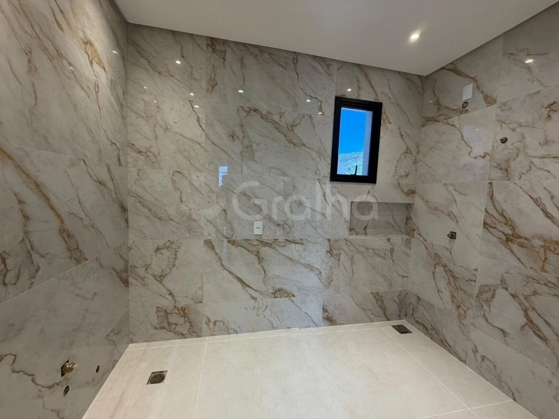 Casa Residencial de 192 m² com 3 quartos sendo 1 suíte em Canasvieiras: 16ª foto da galeria de imagens do imóvel