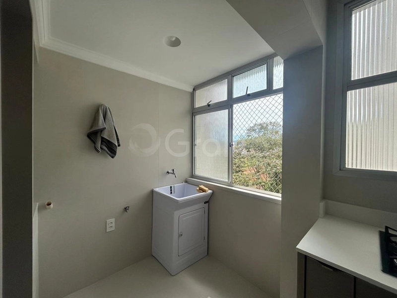 Apartamento de 101 m² com 3 quartos sendo 1 suíte na Agronômica: 9ª foto da galeria de imagens do imóvel