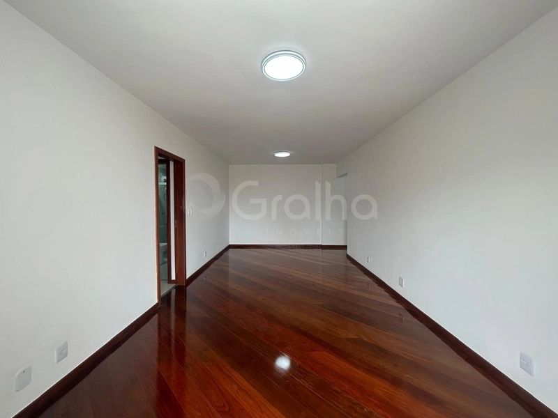 Apartamento de 101 m² com 3 quartos sendo 1 suíte na Agronômica: 4ª foto da galeria de imagens do imóvel