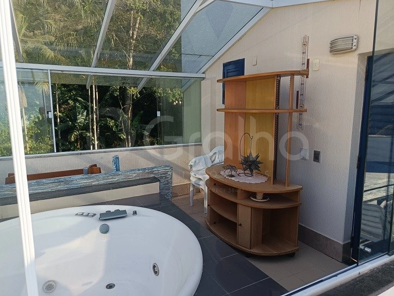 Casa Residencial de 321m² com 4 quartos no Centro: 31ª foto da galeria de imagens do imóvel