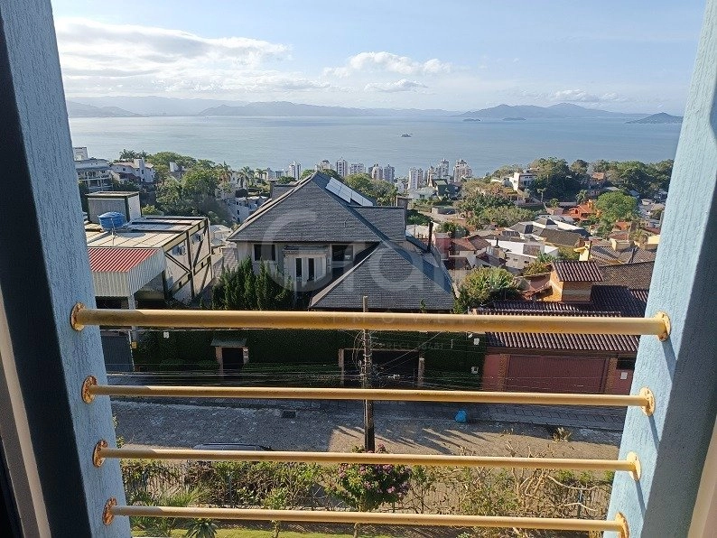 Casa Residencial de 321m² com 4 quartos no Centro: 25ª foto da galeria de imagens do imóvel