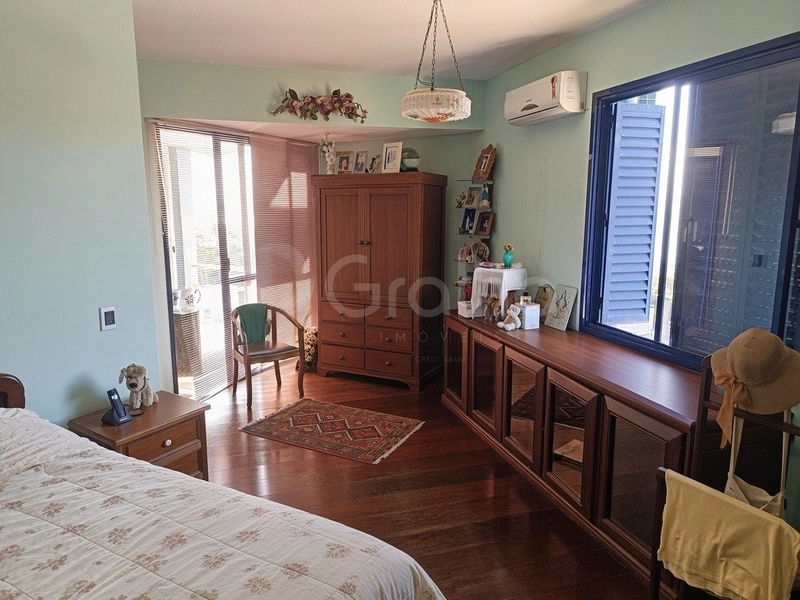 Casa Residencial de 321m² com 4 quartos no Centro: 27ª foto da galeria de imagens do imóvel