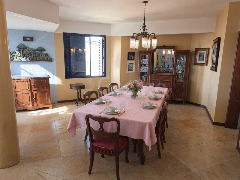 Casa Residencial de 321m² com 4 quartos no Centro: 5ª foto da galeria de imagens do imóvel