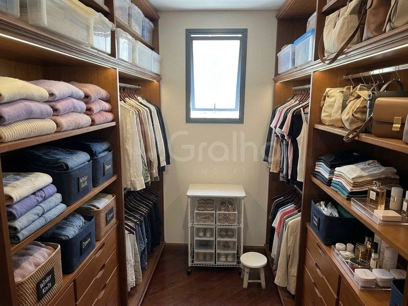 Casa Residencial de 321m² com 4 quartos no Centro: 30ª foto da galeria de imagens do imóvel