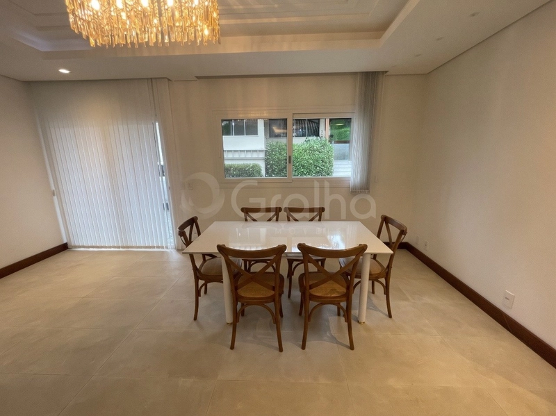Casa Residencial em Condomínio de 179 m² com 3 suítes na Lagoa da Conceição: 3ª foto da galeria de imagens do imóvel