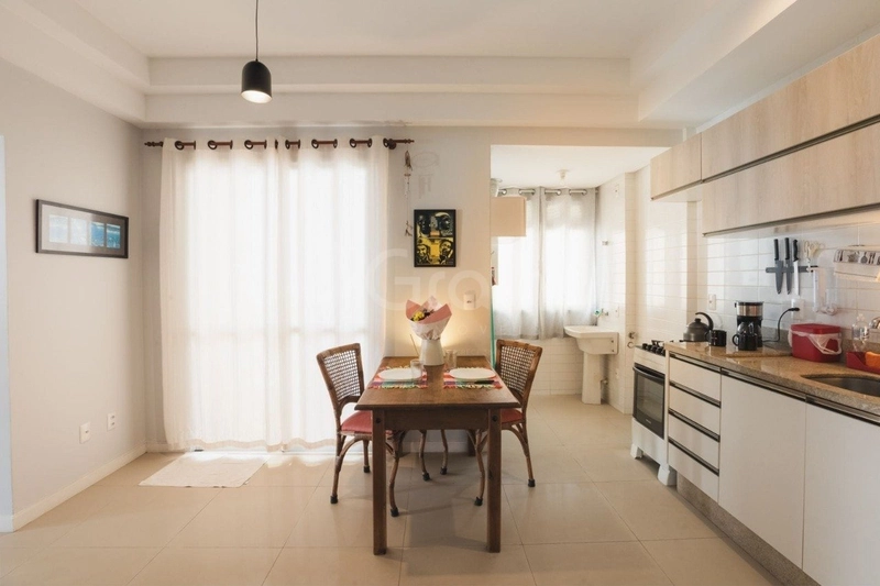 Apartamento com 2 quartos sendo 1 suíte em Florianópolis: 3ª foto da galeria de imagens do imóvel