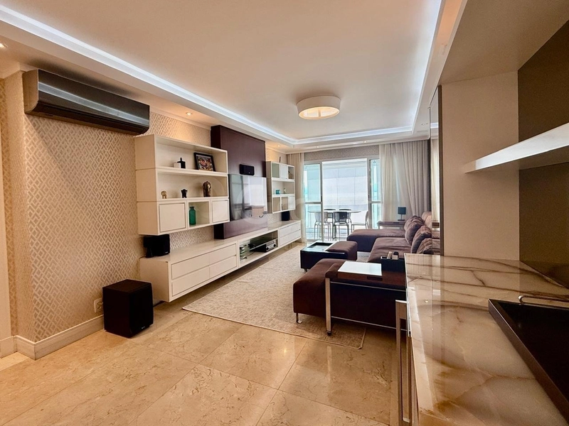 Apartamento de 140 m² com 4 quartos sendo 2 suítes na Agronômica: 5ª foto da galeria de imagens do imóvel