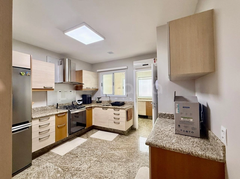 Apartamento de 140 m² com 4 quartos sendo 2 suítes na Agronômica: 12ª foto da galeria de imagens do imóvel