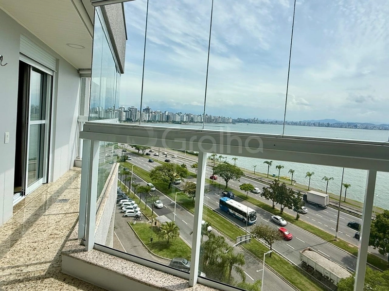 Apartamento de 140 m² com 4 quartos sendo 2 suítes na Agronômica: 9ª foto da galeria de imagens do imóvel