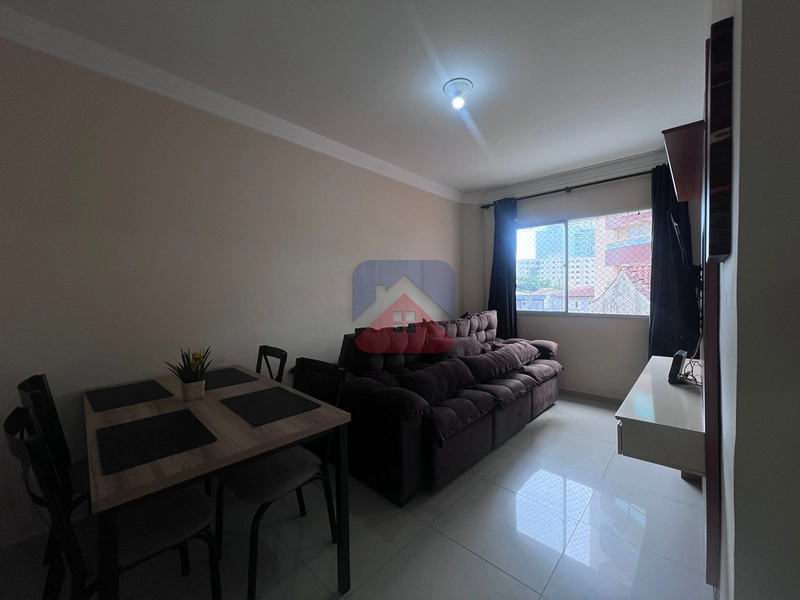 APARTAMENTO 1 DORMITÓRIO PARA VENDA - VILA CAIÇARA 1 dormitório, sala ampla, cozinha, área de serviço e banheiro de serviço. Acabamento em piso frio, 49 m² de área util e 1 vaga de garagem. Edificio de escada com zeladoria, sistema de interfone, bicicletário VALOR DE VENDA: R$ 270.000,00 - Aceita financiamento bancario. VALOR DE IPTU: R$ 250,00 MENSAL VALOR DE CONDOMINIO: R$ 705,00: 3ª foto da galeria de imagens do imóvel