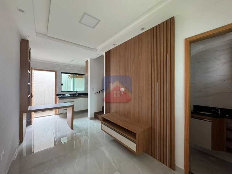 🏡 Casa para venda na Vila Caiçara – Praia Grande/SP: 3ª foto da galeria de imagens do imóvel