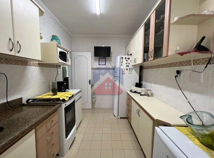 APARTAMENTO COM 2 DORMITÓRIOS SENDO 1 SUITE , 1 VAGA DE GARAGEM -FRENTE MAR - VILA CAIÇARA PRAIA GRANDE SP: 7ª foto da galeria de imagens do imóvel