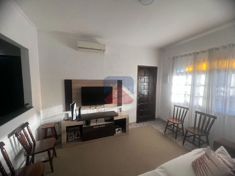 CASA 2 DORMITÓRIOS SENDO 1 SUÍTE PARA VENDA - MARACANÃ : 3ª foto da galeria de imagens do imóvel