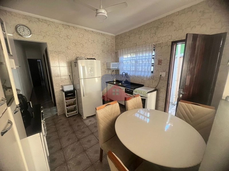 CASA 2 DORMITÓRIOS SENDO 1 SUÍTE PARA VENDA - MARACANÃ : 4ª foto da galeria de imagens do imóvel