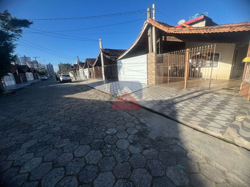 CASA 2 DORMITÓRIOS SENDO 1 SUÍTE PARA VENDA - MARACANÃ : 29ª foto da galeria de imagens do imóvel