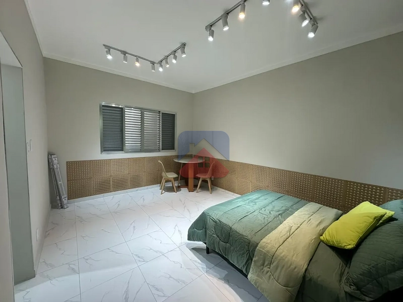 🏡 Kitnet para venda na Boqueirão – Praia Grande/SP: 1ª foto da galeria de imagens do imóvel