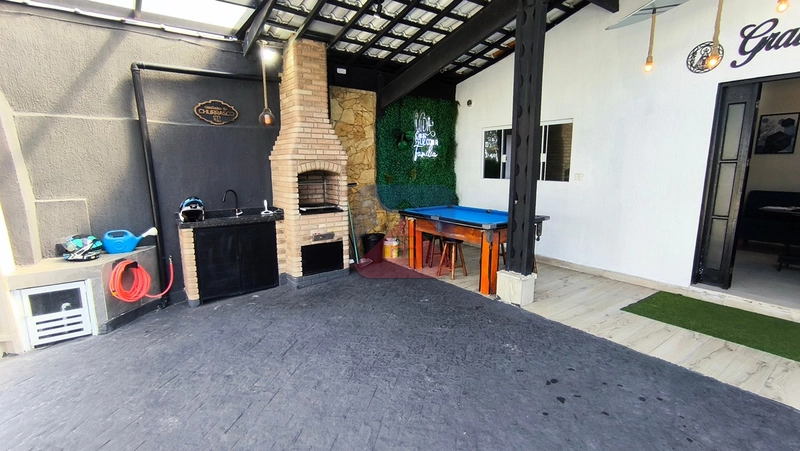 CASA TÉRREA FRENTE MAR NO CAIÇARA – 3 DORMITÓRIOS, PISCINA E ÁREA GOURMET | 4 VAGAS: 5ª foto da galeria de imagens do imóvel