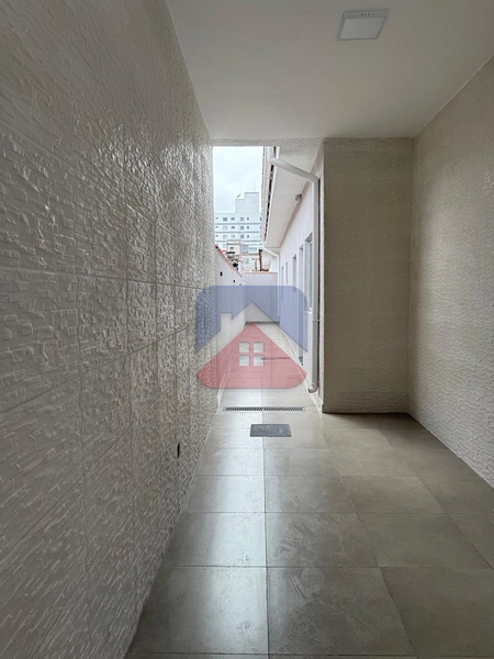 CASA 2 DORMITÓRIOS REFORMADA A 20 METROS DA PRAIA : 3ª foto da galeria de imagens do imóvel
