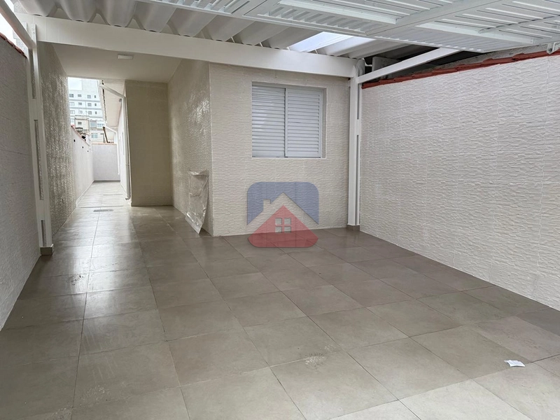 CASA 2 DORMITÓRIOS REFORMADA A 20 METROS DA PRAIA : 2ª foto da galeria de imagens do imóvel