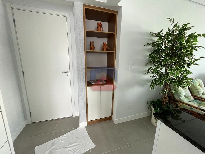 APARTAMENTO 2 DORMITÓRIOS COM 1 SUÍTE, VARANDA GOURMET E VISTA MAR – FLÓRIDA: 10ª foto da galeria de imagens do imóvel