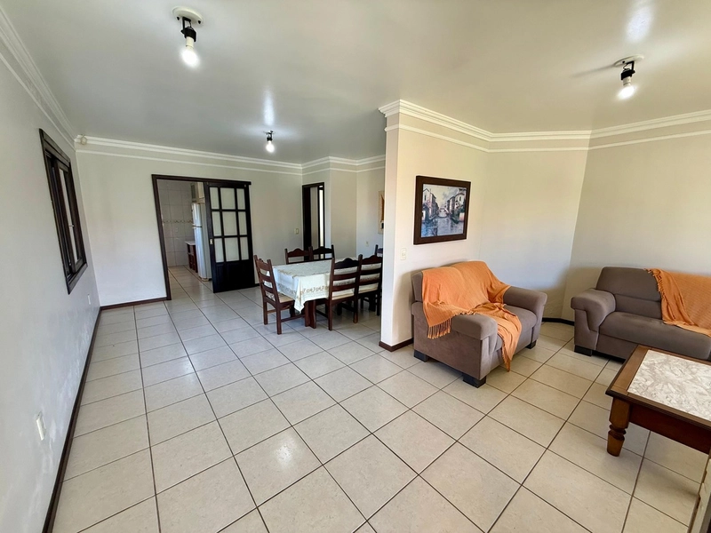 Casa á venda em Xangri-Lá com 3 Dormitórios e 2 Banheiros sociais!: 2ª foto da galeria de imagens do imóvel