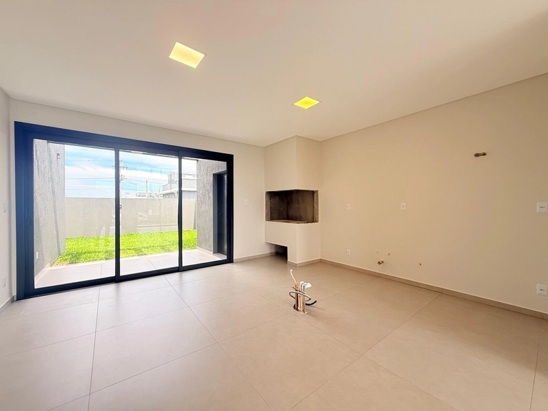 Casa de 130m² com Suíte e Lareira em Atlântida Sul: 4ª foto da galeria de imagens do imóvel