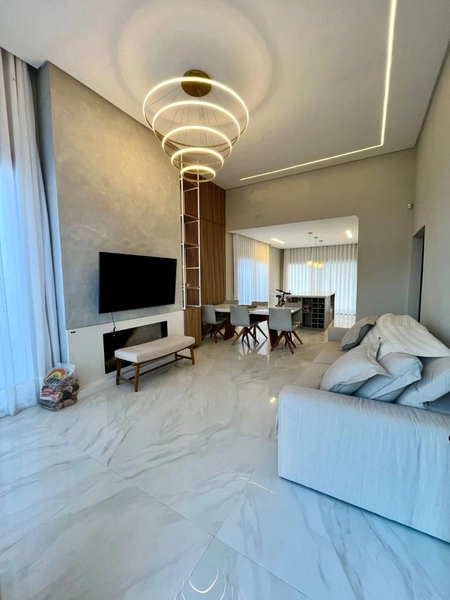 Linda Casa à Venda com Living Integrado e Espaço amplo com Piscina!: 20ª foto da galeria de imagens do imóvel