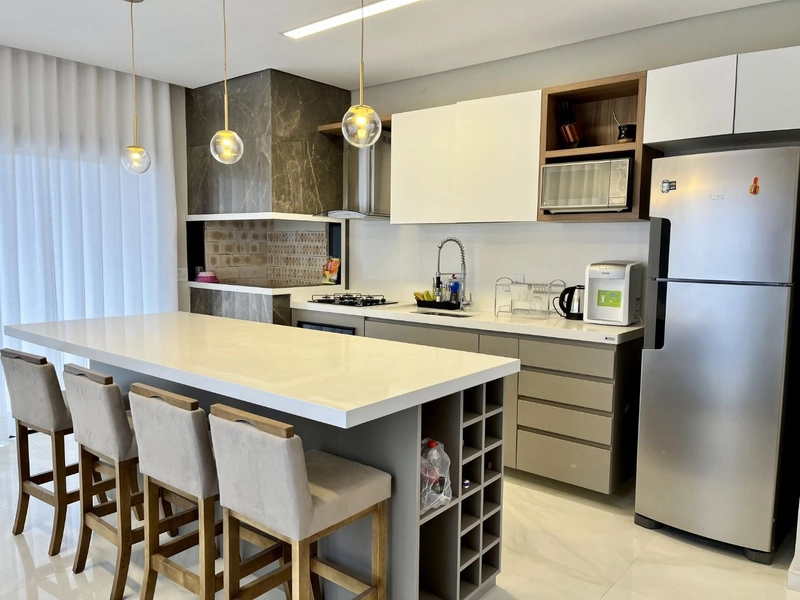 Linda Casa à Venda com Living Integrado e Espaço amplo com Piscina!: 15ª foto da galeria de imagens do imóvel