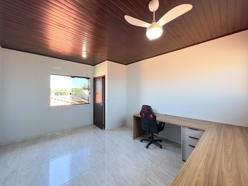 Casa com Piscina Aquecida e Espaço Gourmet a 500m do Mar: 30ª foto da galeria de imagens do imóvel