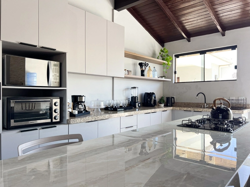 Casa com Piscina Aquecida e Espaço Gourmet a 500m do Mar: 16ª foto da galeria de imagens do imóvel